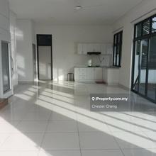 Affodable 3 Storey Semi-D with Private Lift and Condo Facilities