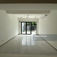 Fully renovated hse. Move in ready! Bangsar quiet street for Family
