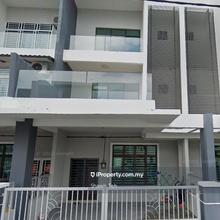 Ujong Pasir, 2.5 storey terrace at Taman Permatang Pasir Perdana