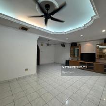 Ready Move In, Double Storey Terrace, Facing Padang, 5 Rooms 
