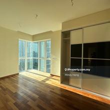 Medini signature 1600sqft partial furnish unit for rent