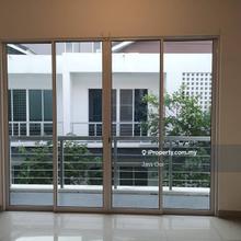 Upper Floor Townhouse