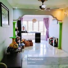 Jalan Kuching Sri Intan 1 Reno Unit 