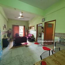 Api Api Centre Apartment (Below Market Value) For Sale