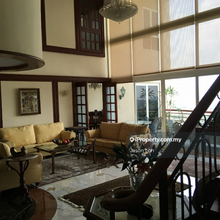Unique duplex unit with nice view