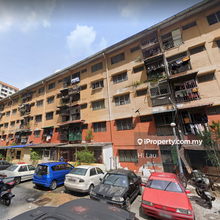 Short drive to Sunway Pyramid Old Klang Rd & 25 mins to KL City Centre