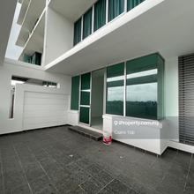 Austin Heights Akedemik Suite for Sale