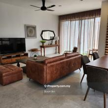 Trinity Pentamont, Mont Kiara