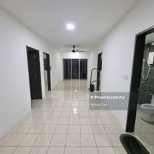 Below Market Prime Area Well Kept Basic Unit Nearby MRT with Parking