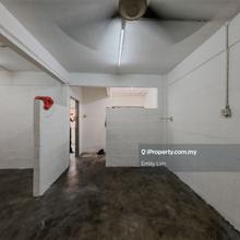 Taman desaria, petaling jaya, low cost flat for rent, 1st floor