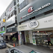 Facing main road anchor tenant