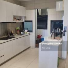 PJ Midtown Condo with 3 car park For Sale