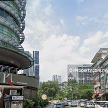3.5 storey shop office for sale land area 24x75 build up :8840sqft
