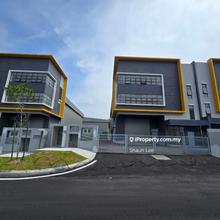 New 3sty Semi-D factory for Rent