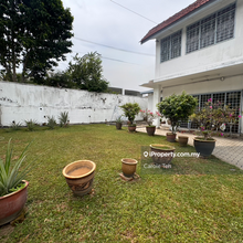 Freehold Semi D with Good Location 