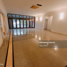 4 Bedroom Duplex Unit for Rent at U-Thant Area!