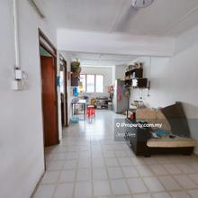 Flat / Taman Ungku Tun Aminah/ 4 floor/ Good condition