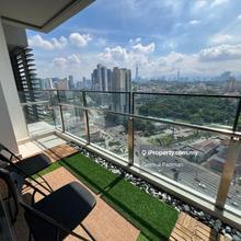 Stylish, luxury and convenient unit  near City