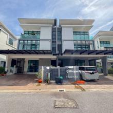 3 Storey Semi-D, The Park, Taman Bukit Serdang, Seri Kambangan