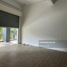 Retail office at Puchong Setiawalk Business Centre facing Boulevard 