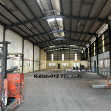 Pandamaran Klang 1.5 Storey Semi-D Factory to Let!