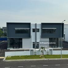 Brand new modern semi-d for rent in Lake 6, Meranti Jaya Puchong