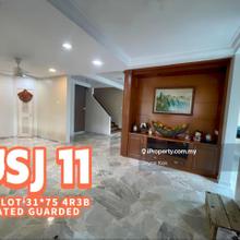Move in condition, gated guareded