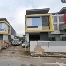 Taman Mount Austin Jalan Mutiara Emas 2.5 Storey Semi D Factory