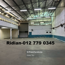 2 Adjoining Semi-d factory to let at Pandamaran Klang!