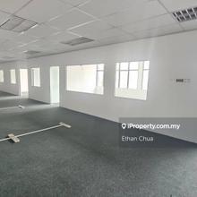 Jalan subang 7 office lot for rent good condition