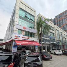 Facing Main Road Bandar Puteri  Puchong 
