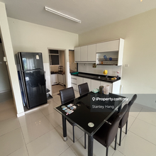 Freehold, 3 Bedroom, Walk to LRT 