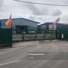 Sungai Choh ,Rawang industrial land with small factory for rent 
