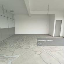 Corner 3 Storey Shoplot 