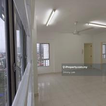 PJ - Ss2, Next to Mall & 20 min Walk to MRT- 3B