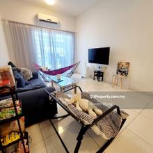 Corner Unit with 3 Carparks bigger size 1248sf