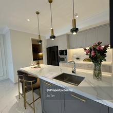 Brand new condo & promo for special deal 