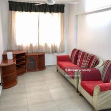 Fully Renovated Bayu Nyaman Corner Aprt 3-Bedrooms 680sf 1-Carpark 