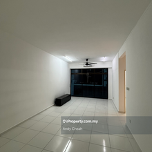 3 Bedrooms Unit for rent