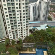 Facing swimming pool msq condo for rent