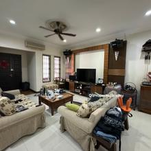 Renovated & Good Condition Extended Kitchen with Long Car Porch