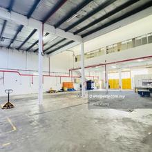 Corner Unit Terrace Factory @ Taman Perindustrian Puchong for Sale!!