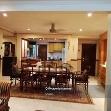 Vista Damai large unit for sale!