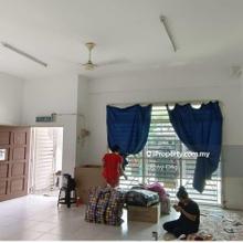 Terrace house for Sale