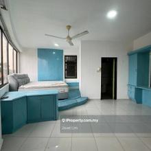 Nearby get shopping mall,shop and others