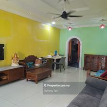 2 Storey House for Rent,  Extend Kitchen Renovated & Move In Condition