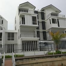 Emerald Bay @ Puteri Harbour @ 4 Storey Courtyard Home/Waterfront view