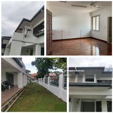 Very well maintained house Ultra spacious home with large open space