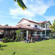 Big Land Double storey Bungalow Bandar Baru Bangi seksyen 4