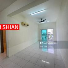 Unit for rent in Straits garden